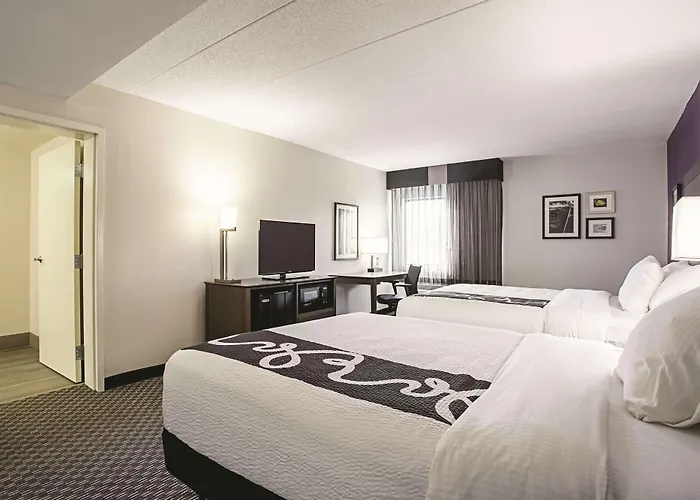 La Quinta by Wyndham Baltimore N / White Marsh