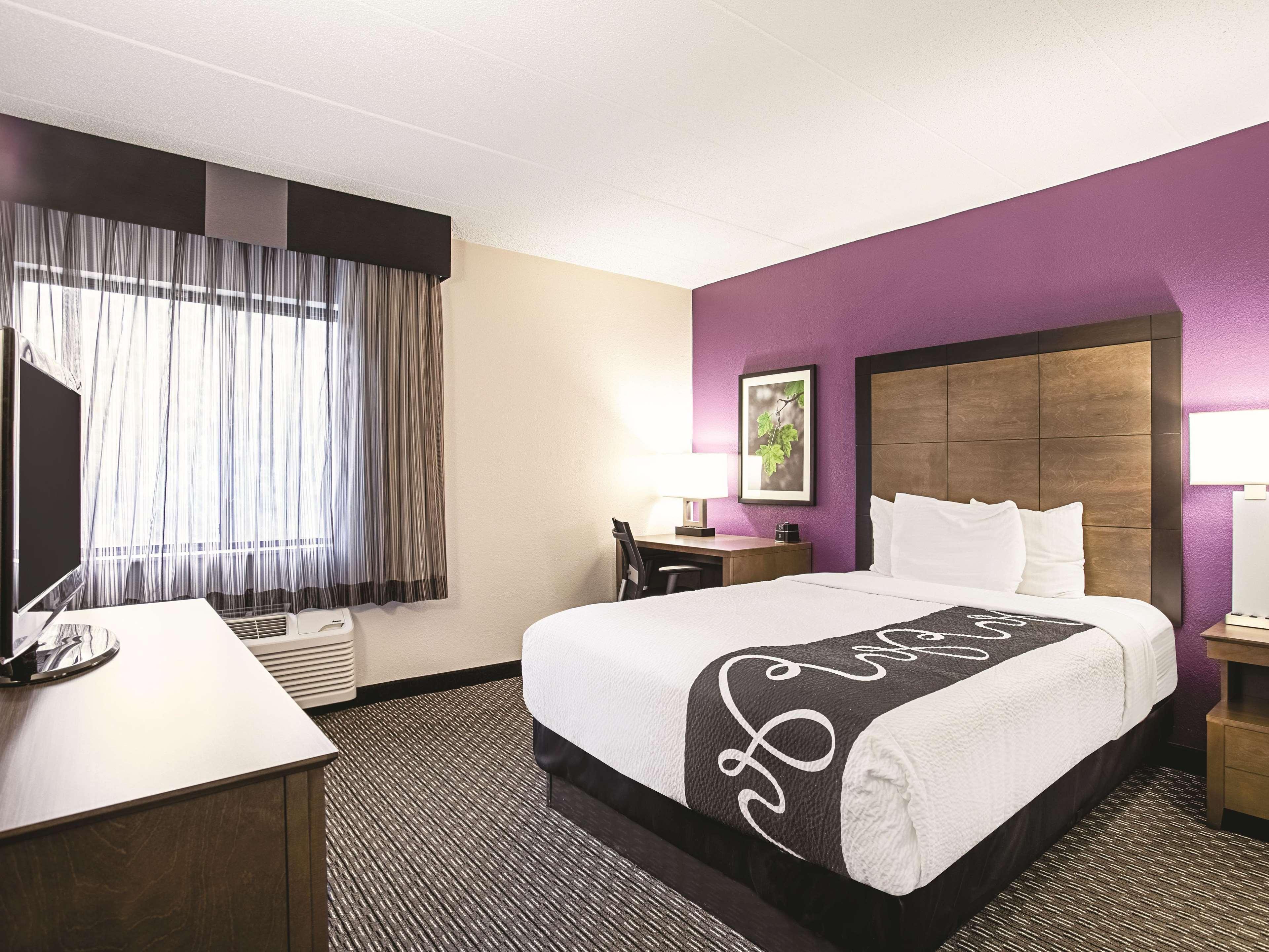 La Quinta By Wyndham Baltimore N / White Marsh 3*