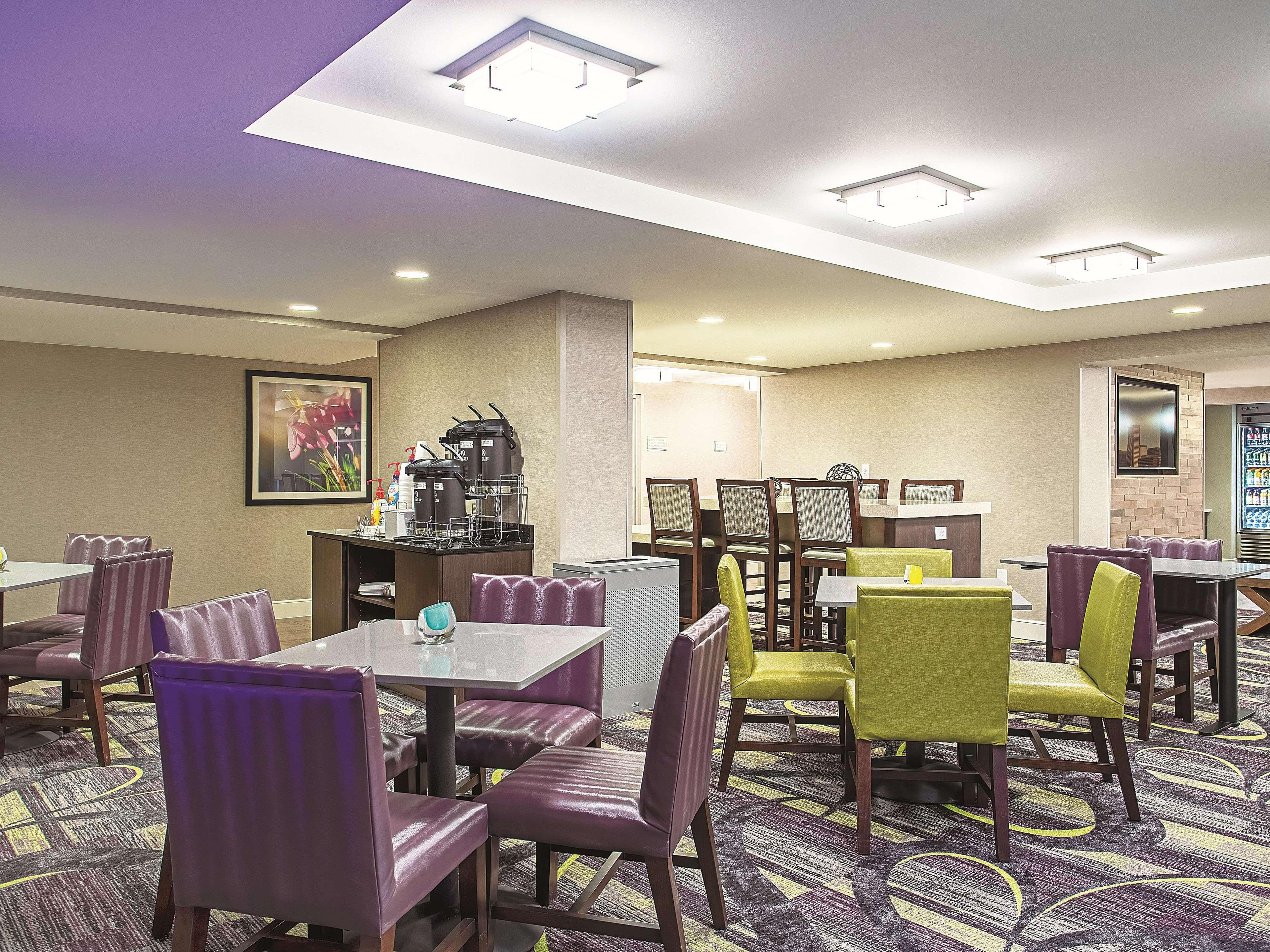 Hotel La Quinta By Wyndham Baltimore N / White Marsh 3*