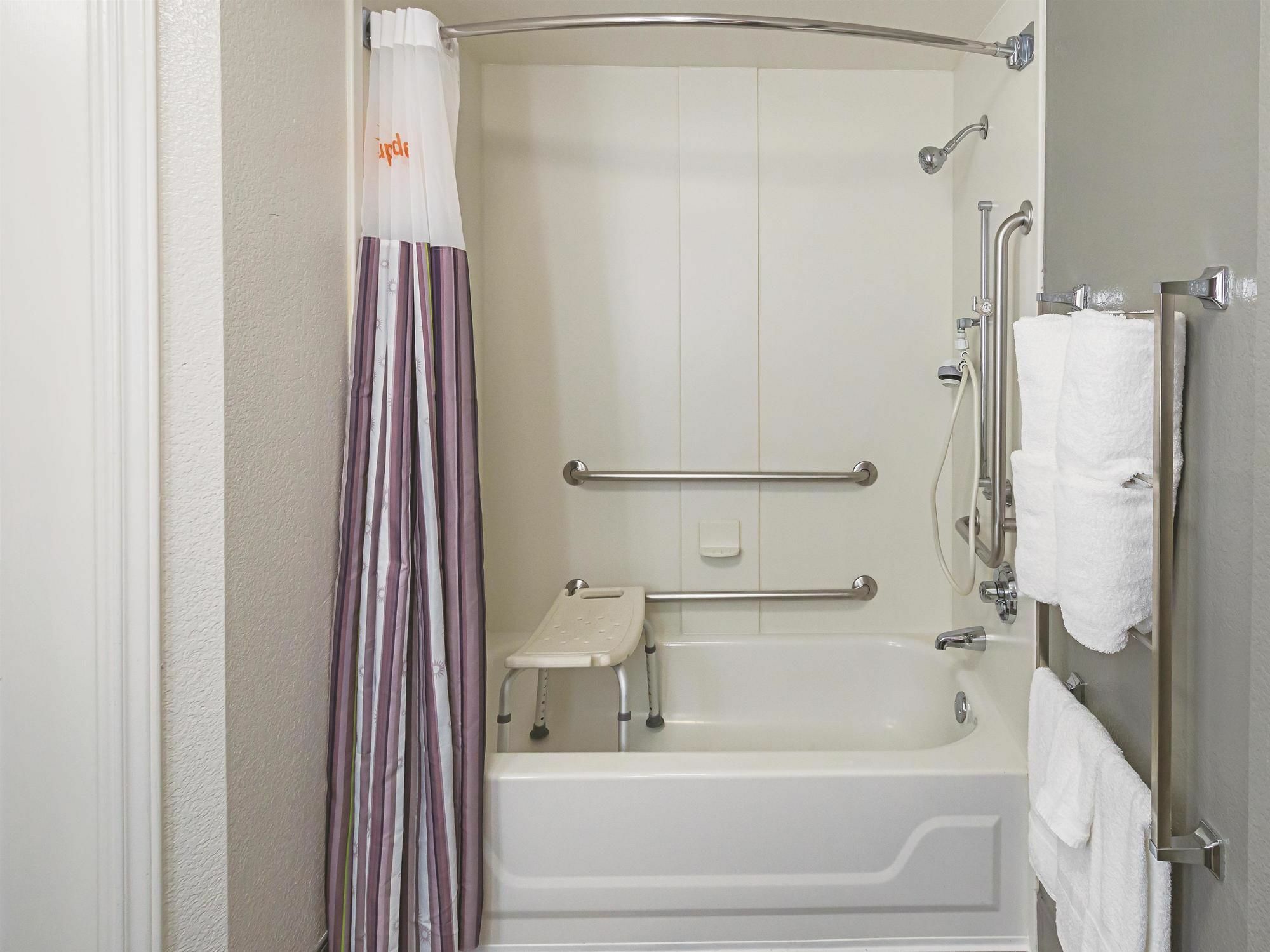 La Quinta By Wyndham N / White Marsh Rosedale