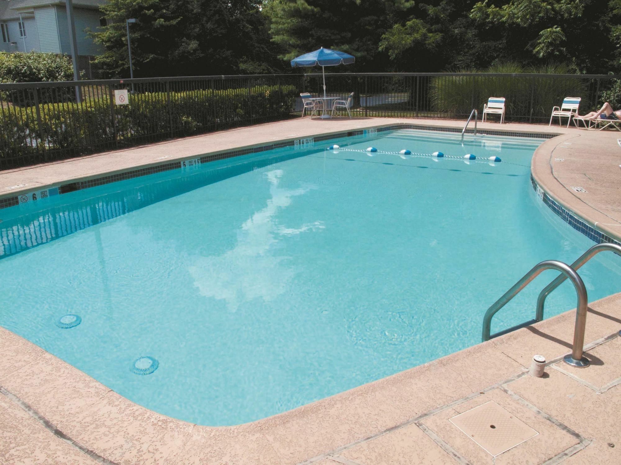 La Quinta By Wyndham Baltimore N / White Marsh 3*
