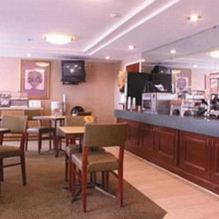 La Quinta By Wyndham Baltimore N / White Marsh 
