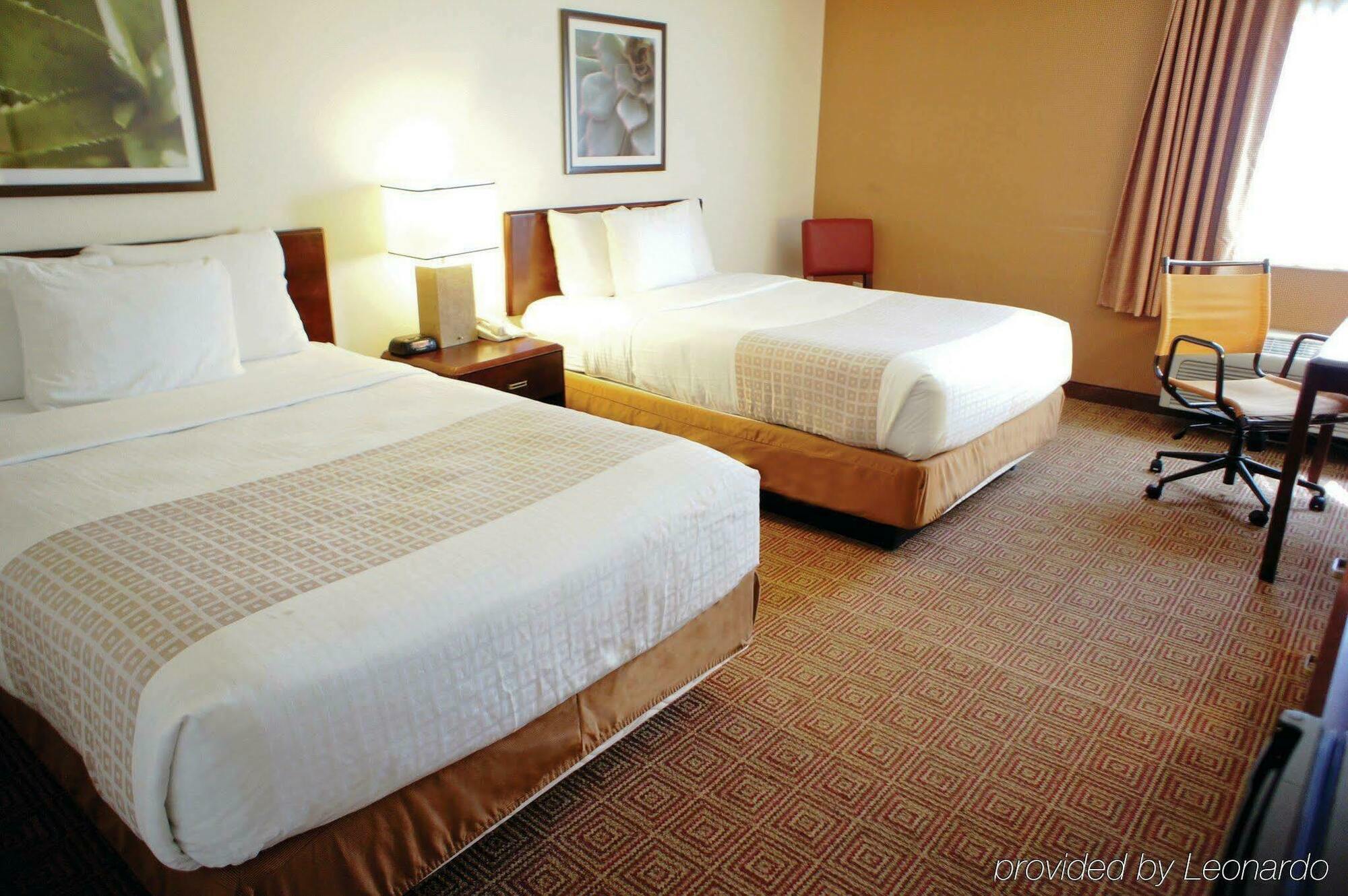 La Quinta By Wyndham Baltimore N / White Marsh Hotel